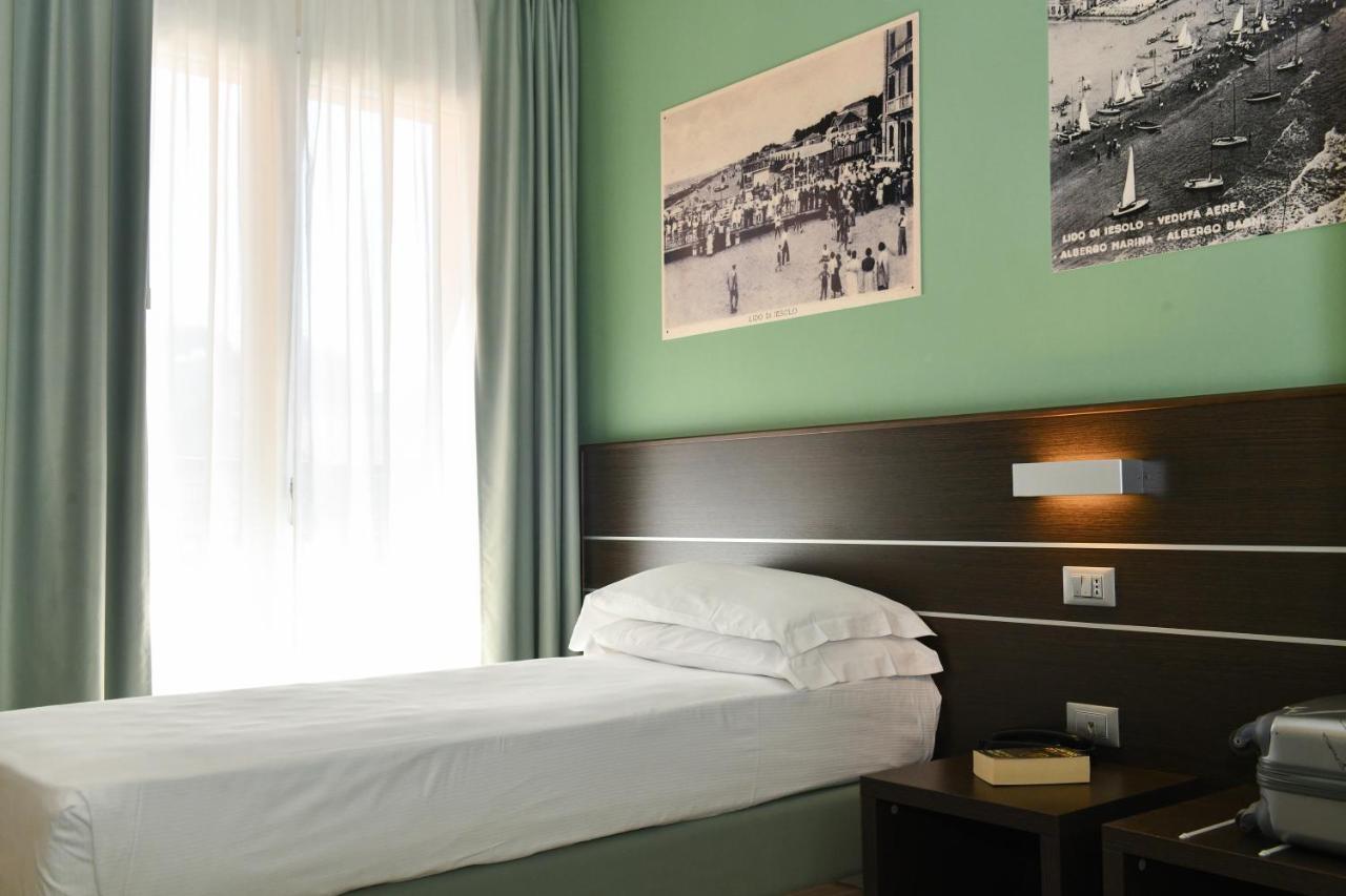 Hotel Vienna Lido di Jesolo Esterno foto